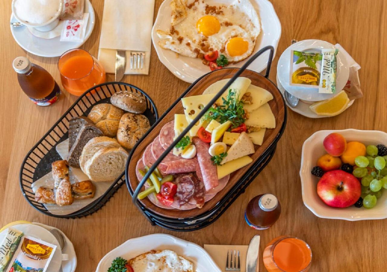 Guesthouse & Camping Danica Bohinj Bagian luar foto